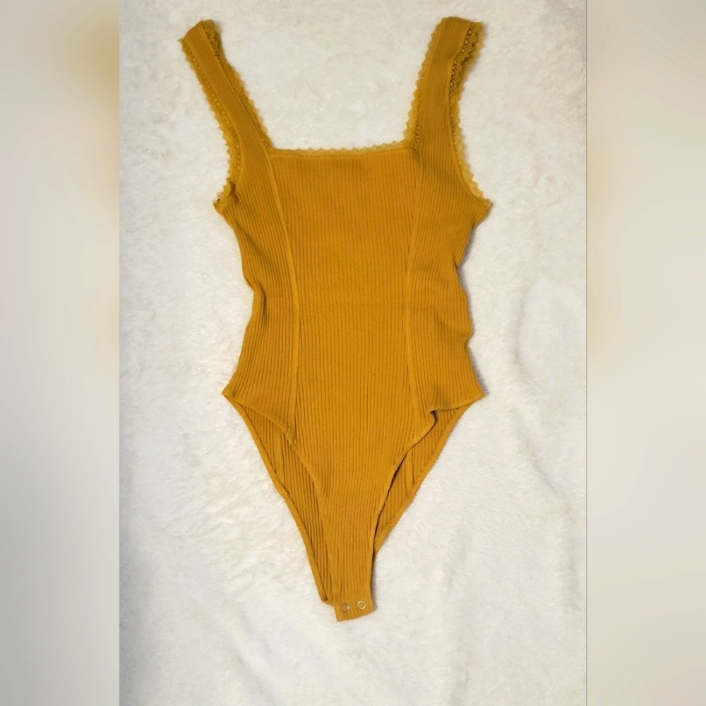 Forever 21 bodysuit mustard yellow